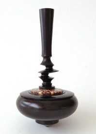 spinningtop_eccentricbetel